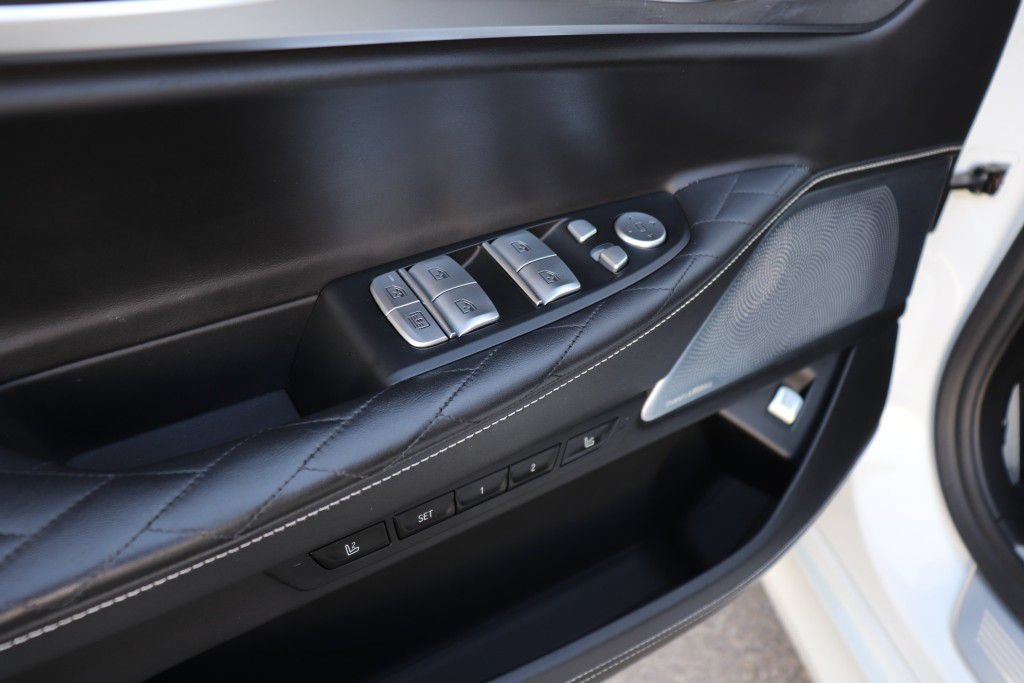 Used 2020 BMW 750i xDrive w/ Executive Package AWD/4WD image 40