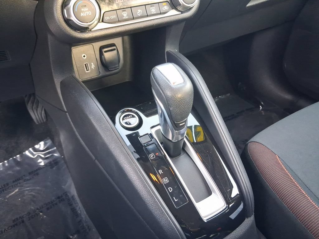 Used 2020 Nissan Versa SR FWD image 21