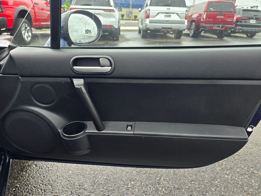 Used 2007 MAZDA MX-5 Miata Touring RWD image 19