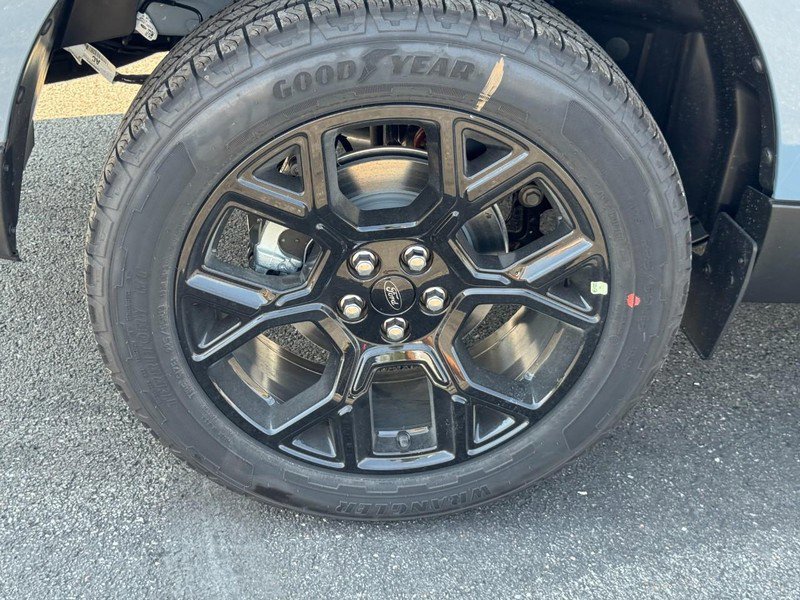 New 2025 Ford Maverick XLT w/ Black Appearance Package image 4