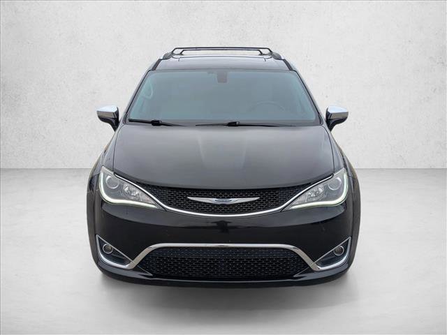 Used 2020 Chrysler Pacifica Limited image 2