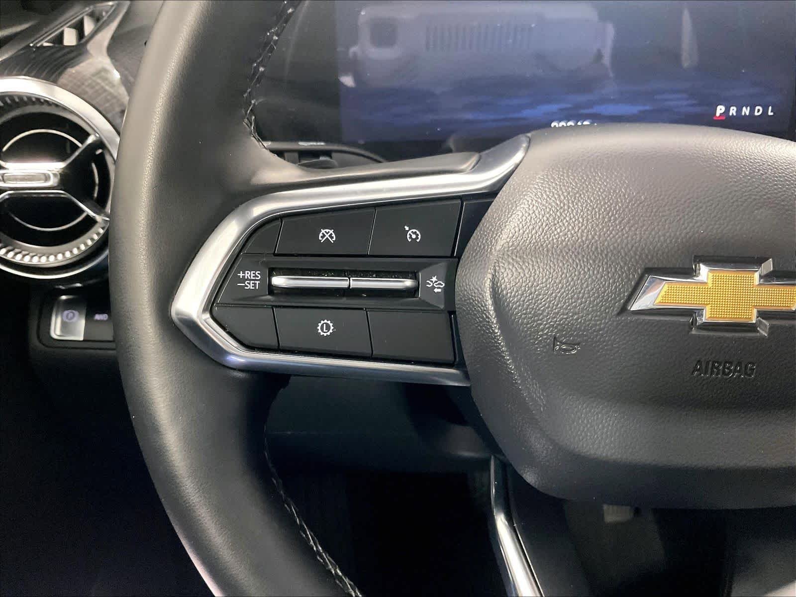 Used 2025 Chevrolet Equinox LT AWD/4WD image 22