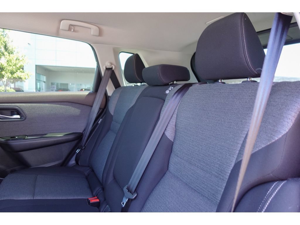 Used 2022 Nissan Rogue SV FWD image 30