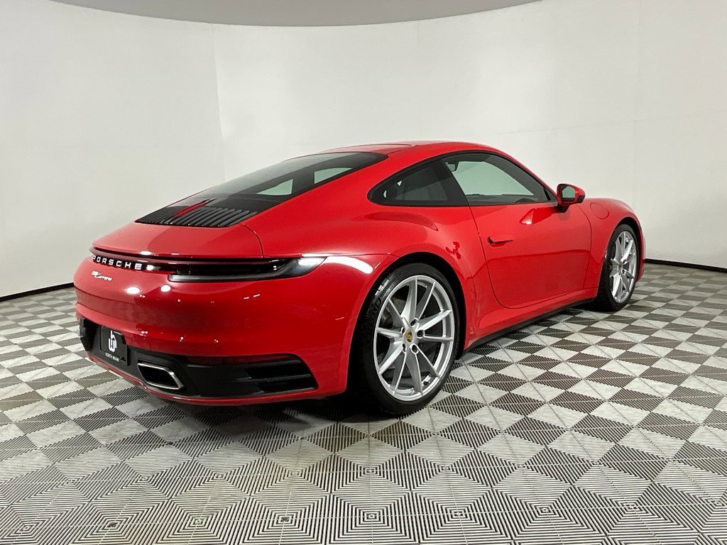Used 2024 Porsche 911 Carrera image 4