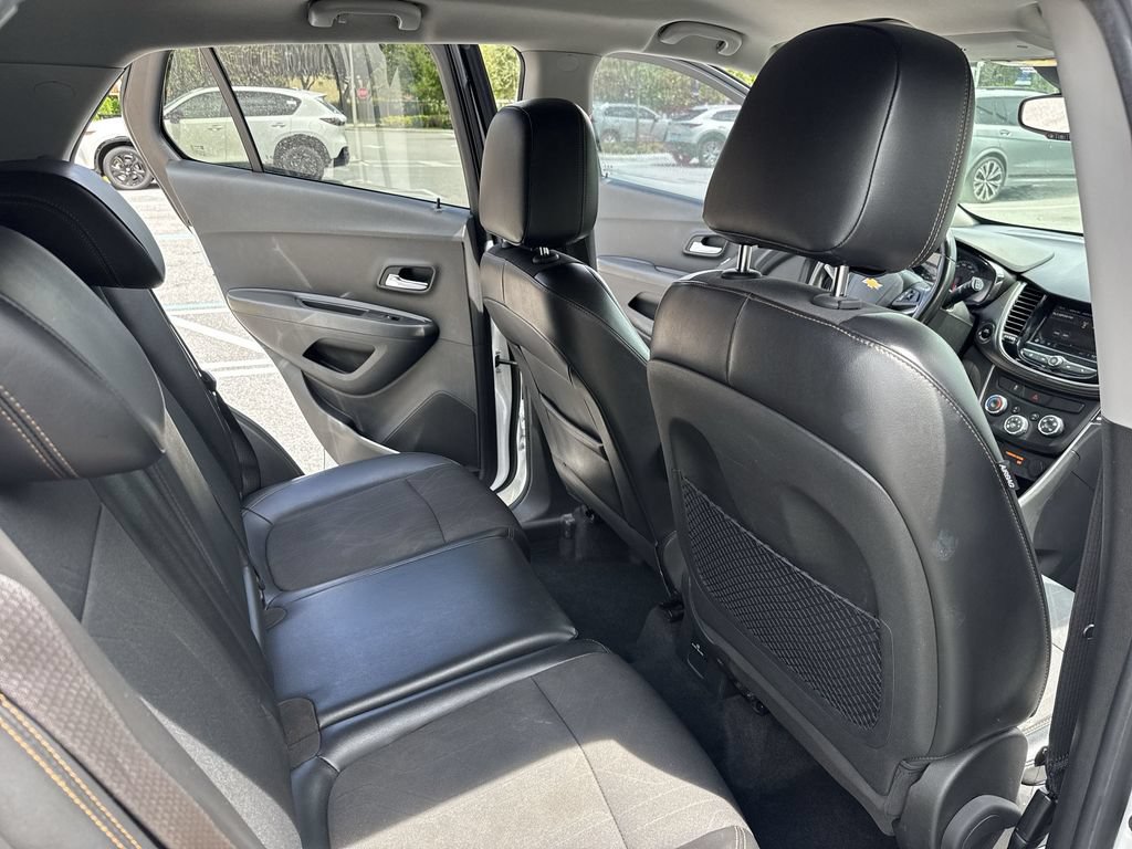 Used 2019 Chevrolet Trax LT w/ LT Convenience Package FWD image 33