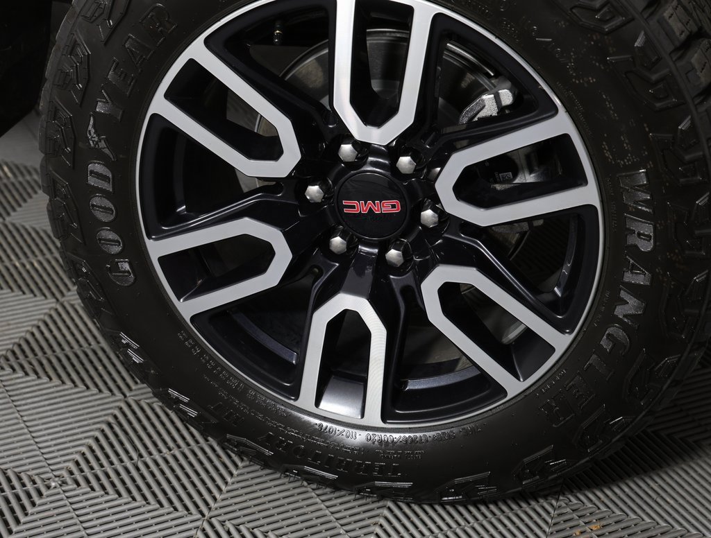Used 2025 GMC Sierra 1500 AT4 w/ AT4 Premium Package image 7