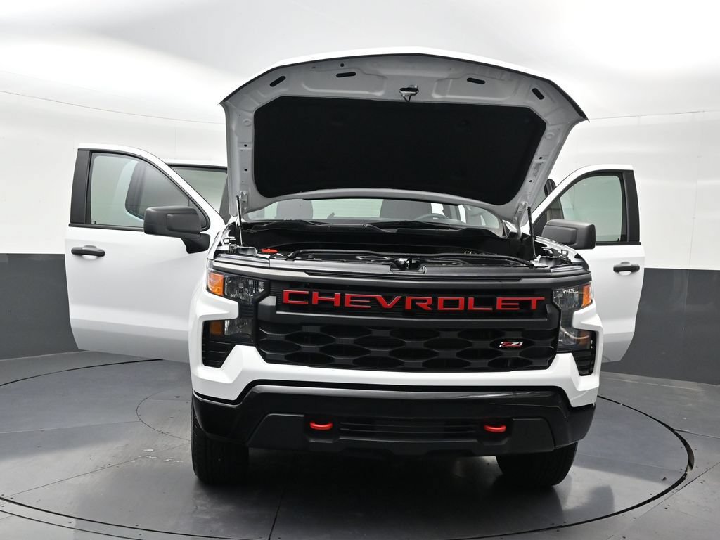 Used 2025 Chevrolet Silverado 1500 Custom Trail Boss AWD/4WD image 38