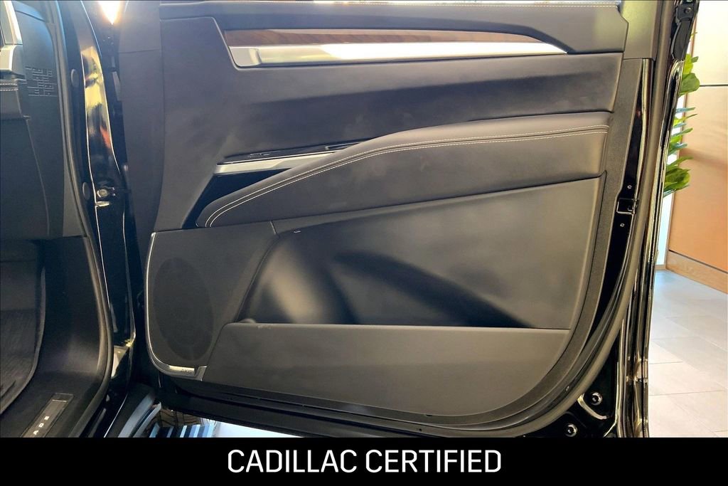 Used 2026 Cadillac Escalade ESV Platinum Sport image 22