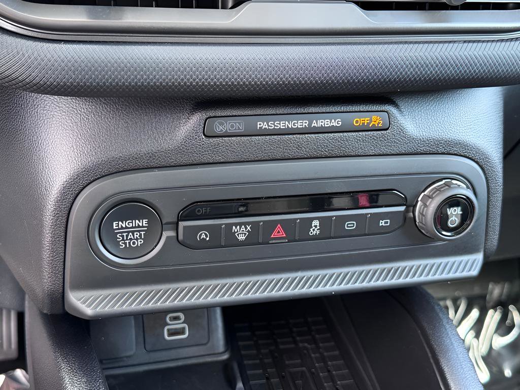 Used 2025 Ford Bronco Sport Big Bend w/ Convenience Package image 19