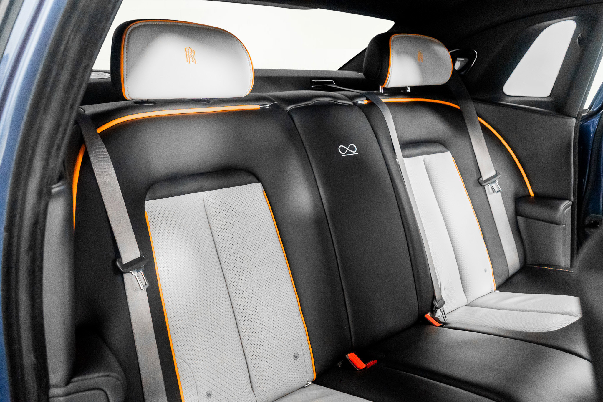 Used 2024 Rolls-Royce Ghost Black Badge w/ Black Badge Ghost Package image 32