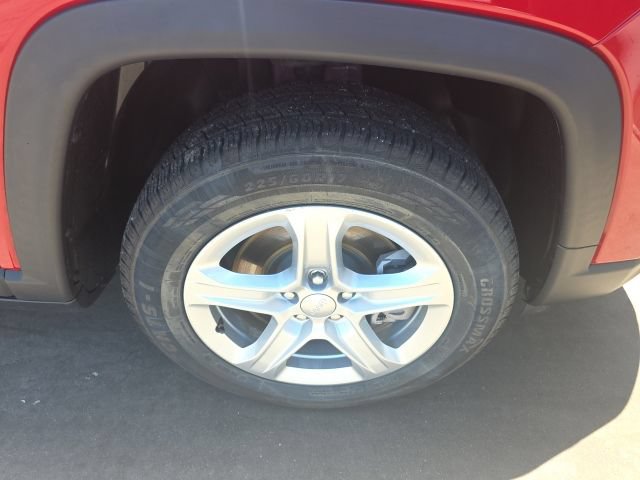 Used 2023 Jeep Compass Sport AWD/4WD image 9