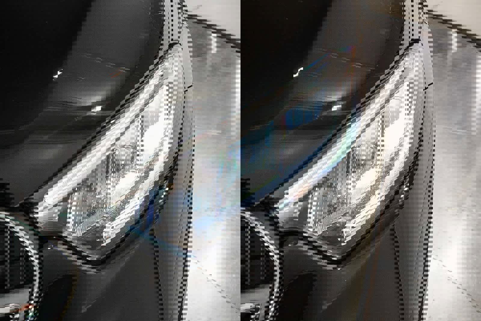 Used 2025 Mercedes-Benz GLC 300 4MATIC image 8