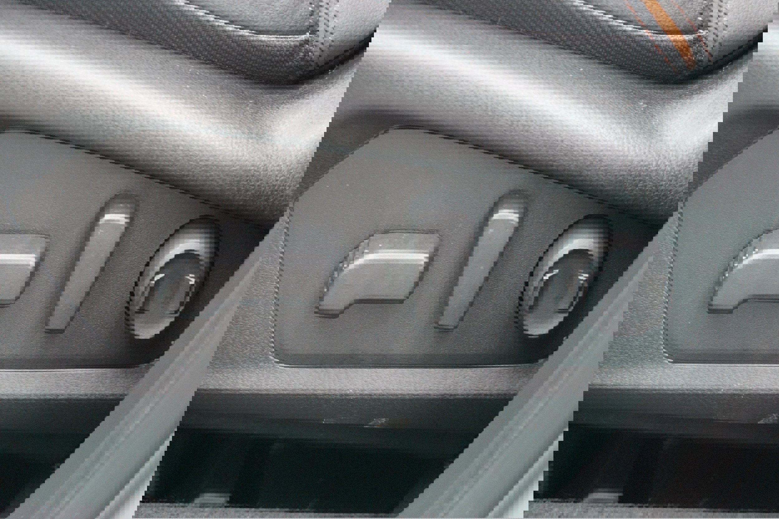 Used 2025 Subaru Forester Sport image 12