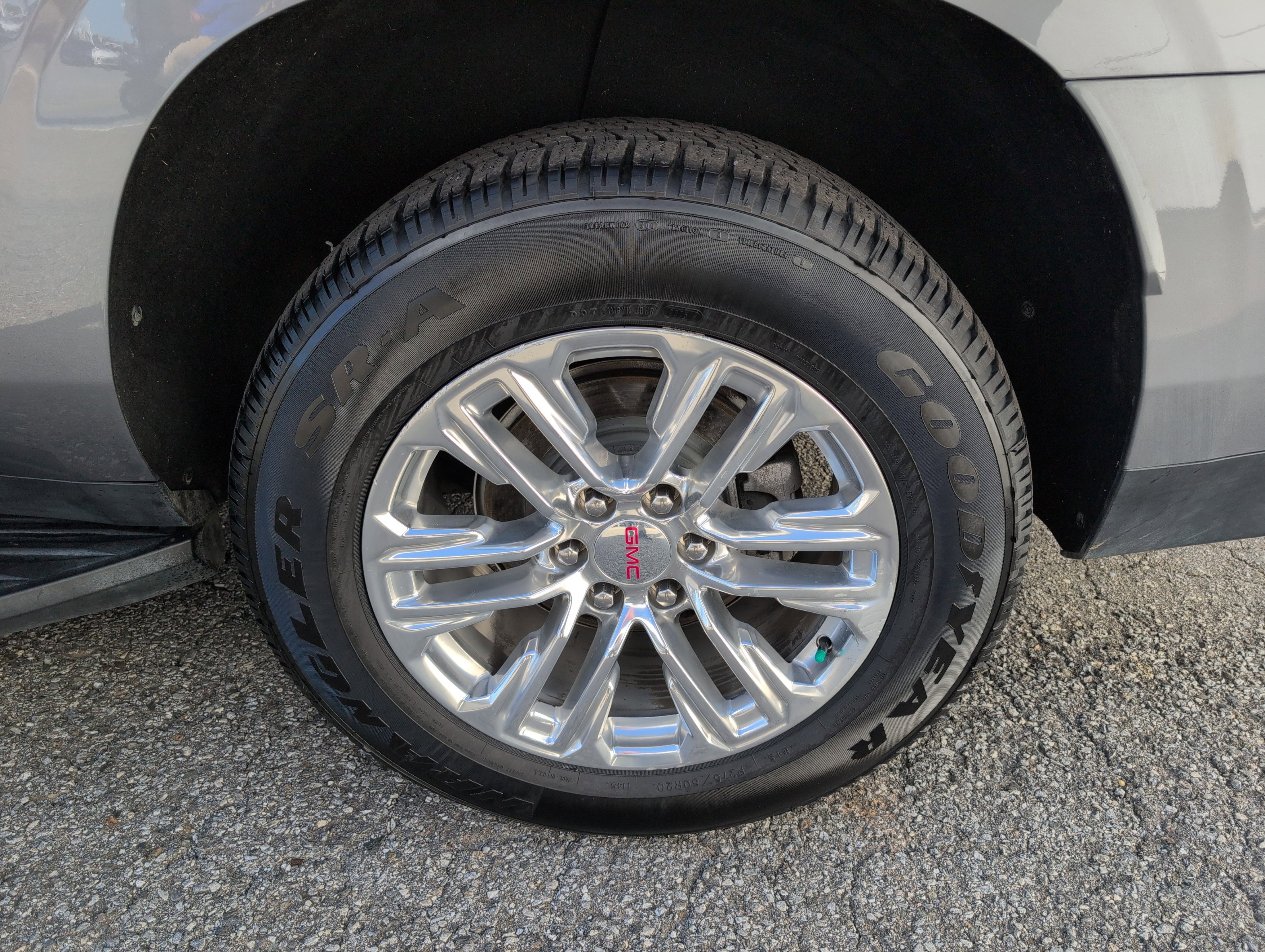 Used 2021 GMC Yukon XL SLT w/ SLT Luxury Plus Package image 7