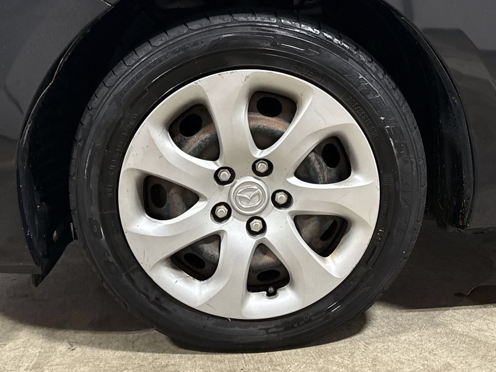 Used 2013 MAZDA MAZDA3 i Sport FWD image 25