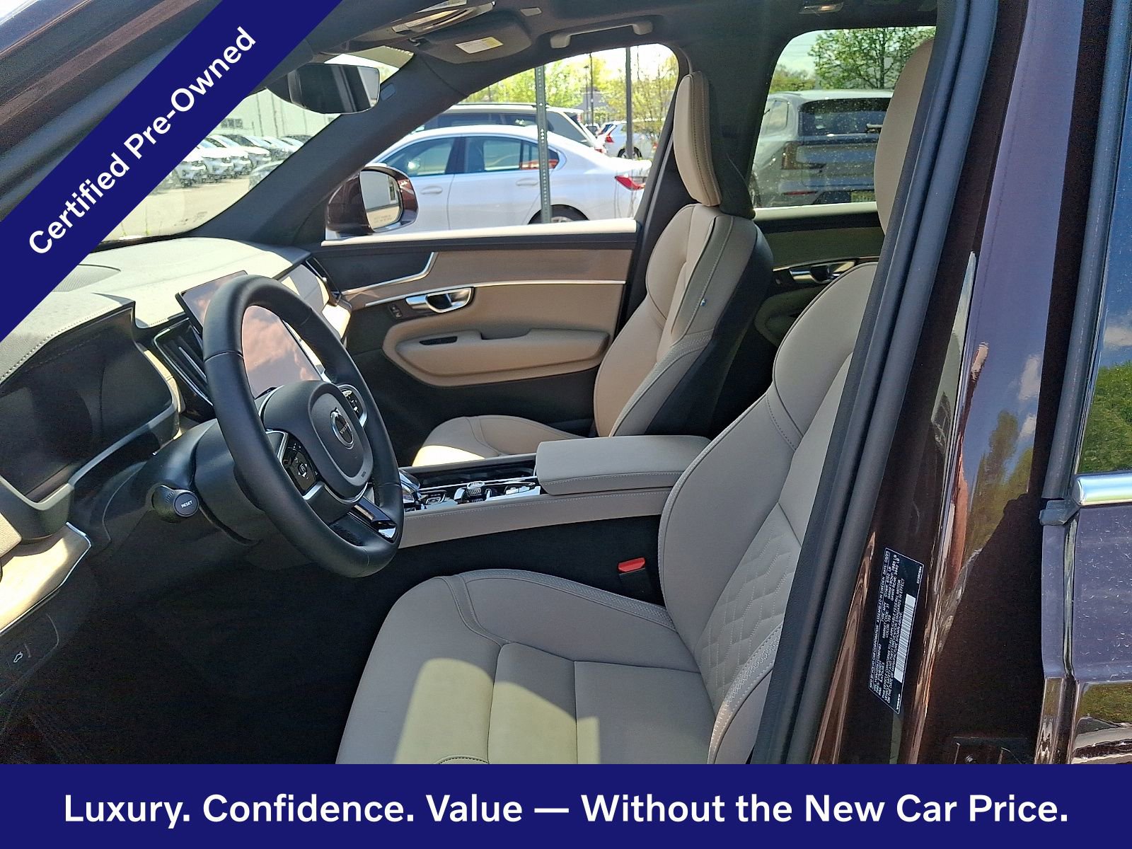 Certified 2025 Volvo XC90 B5 Core image 14