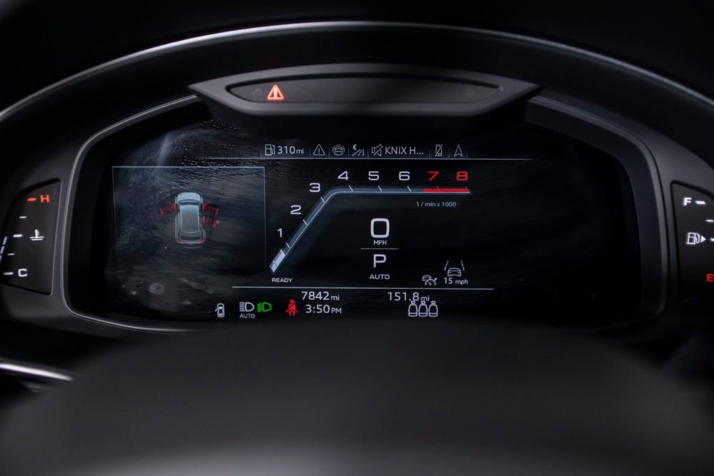 Used 2025 Audi Q8 Prestige image 28