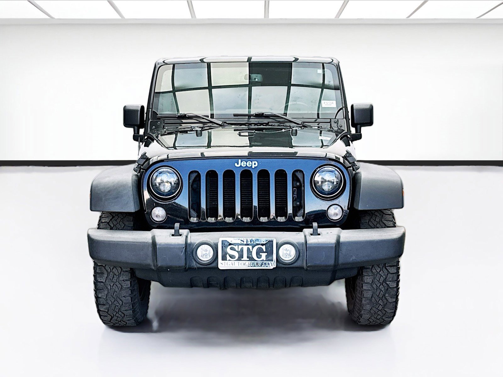 Used 2018 Jeep Wrangler Unlimited Sport S AWD/4WD image 2