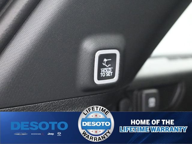 New 2026 Jeep Grand Cherokee Limited RWD image 11