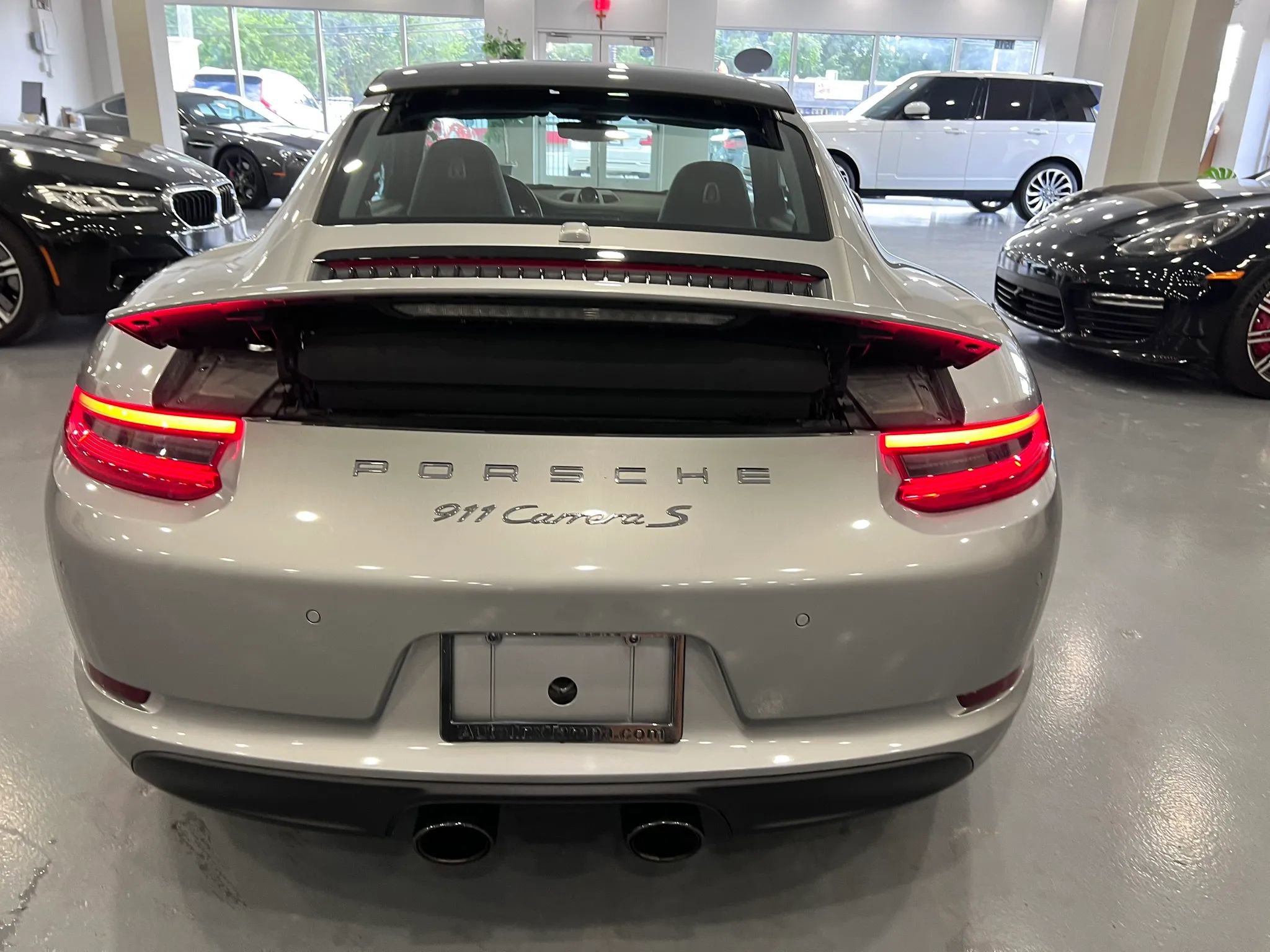 Used 2018 Porsche 911 Carrera S RWD image 16