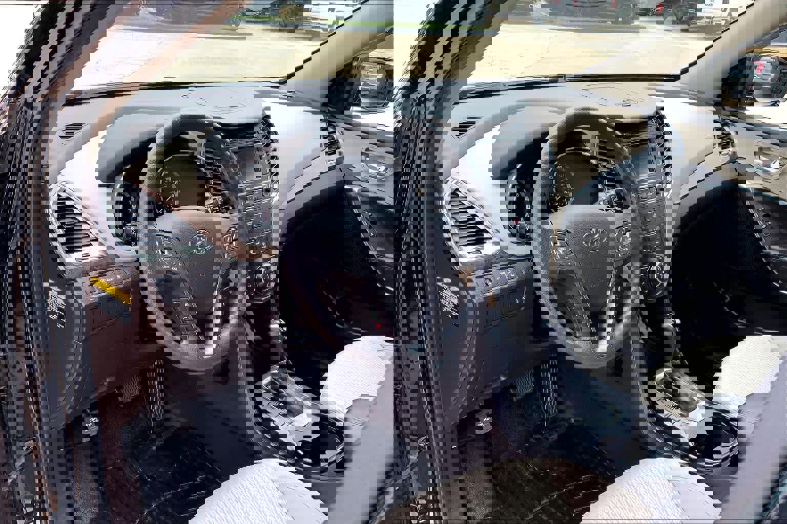 Used 2017 Hyundai Santa Fe Sport w/ Cargo Package AWD/4WD image 17