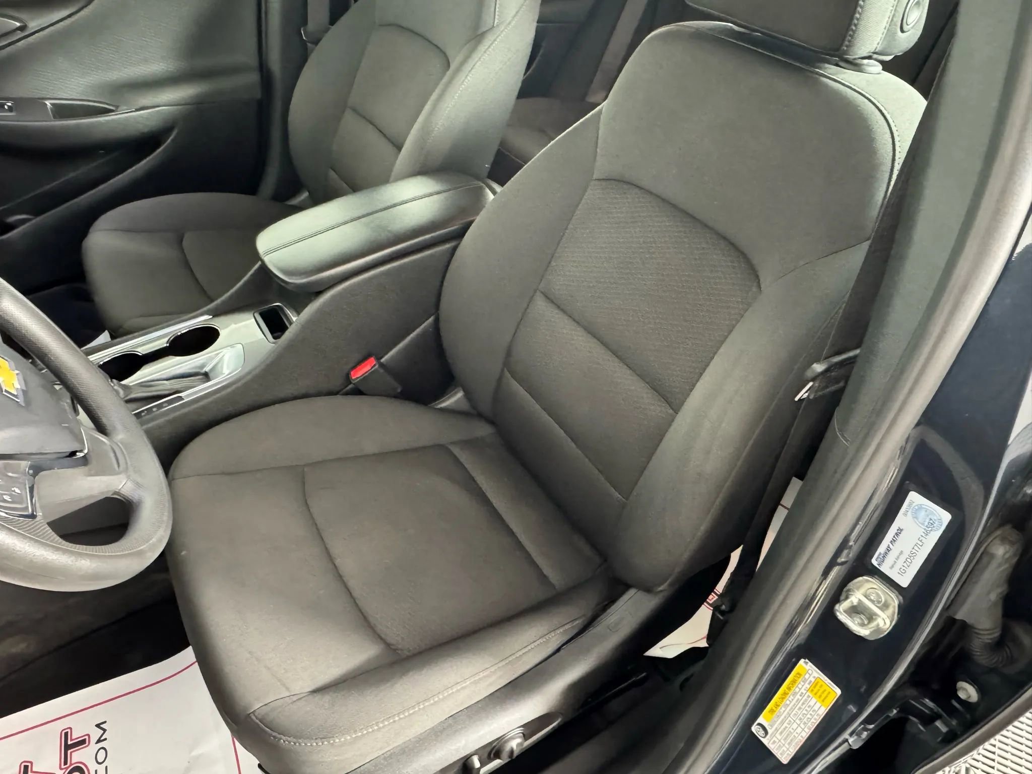 Used 2020 Chevrolet Malibu LT image 33