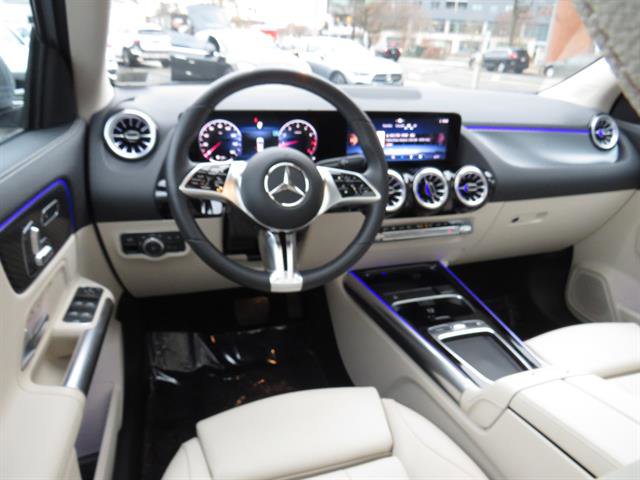 Used 2025 Mercedes-Benz GLA 250 4MATIC image 8