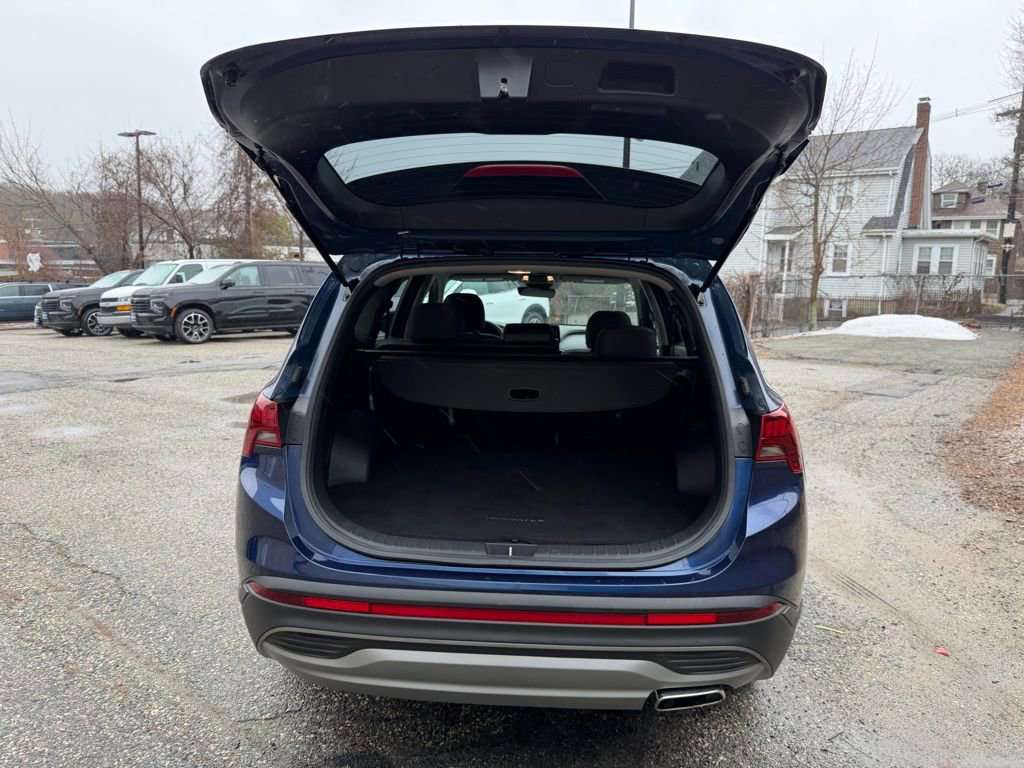 Used 2023 Hyundai Santa Fe SE image 5