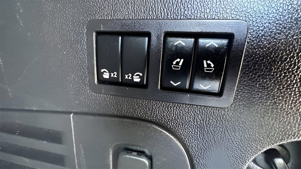 Used 2020 Cadillac Escalade Luxury image 73