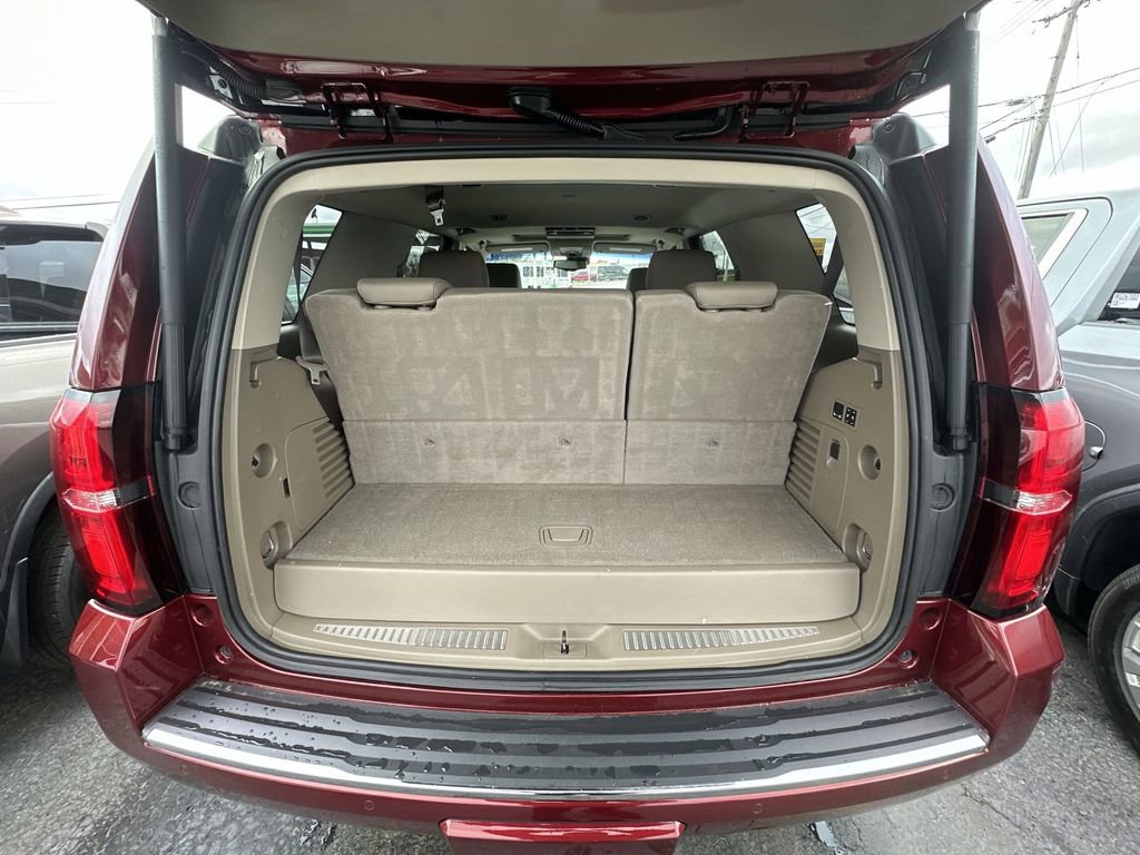 Used 2020 Chevrolet Tahoe Premier w/ Premier 6.2L Value Package image 25