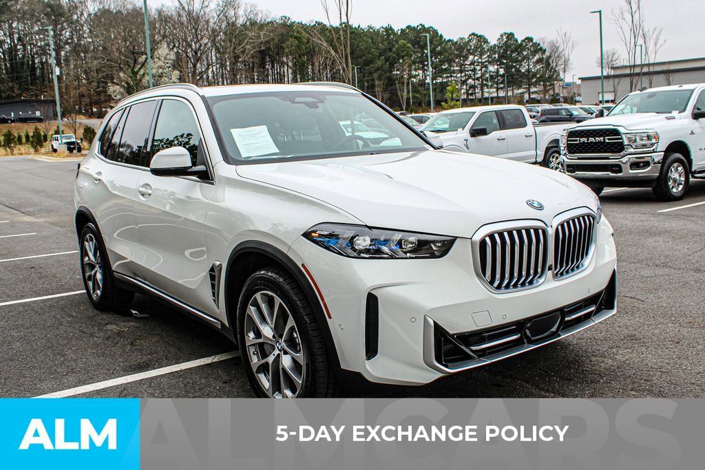 Used 2026 BMW X5 xDrive50e w/ Executive Package image 4