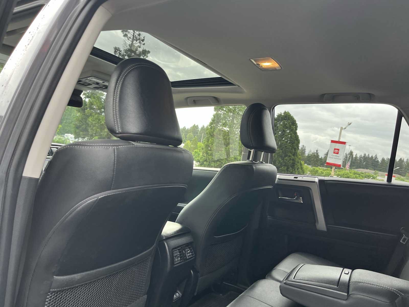 Certified 2021 Toyota 4Runner SR5 Premium w/ Moonroof Package AWD/4WD image 17