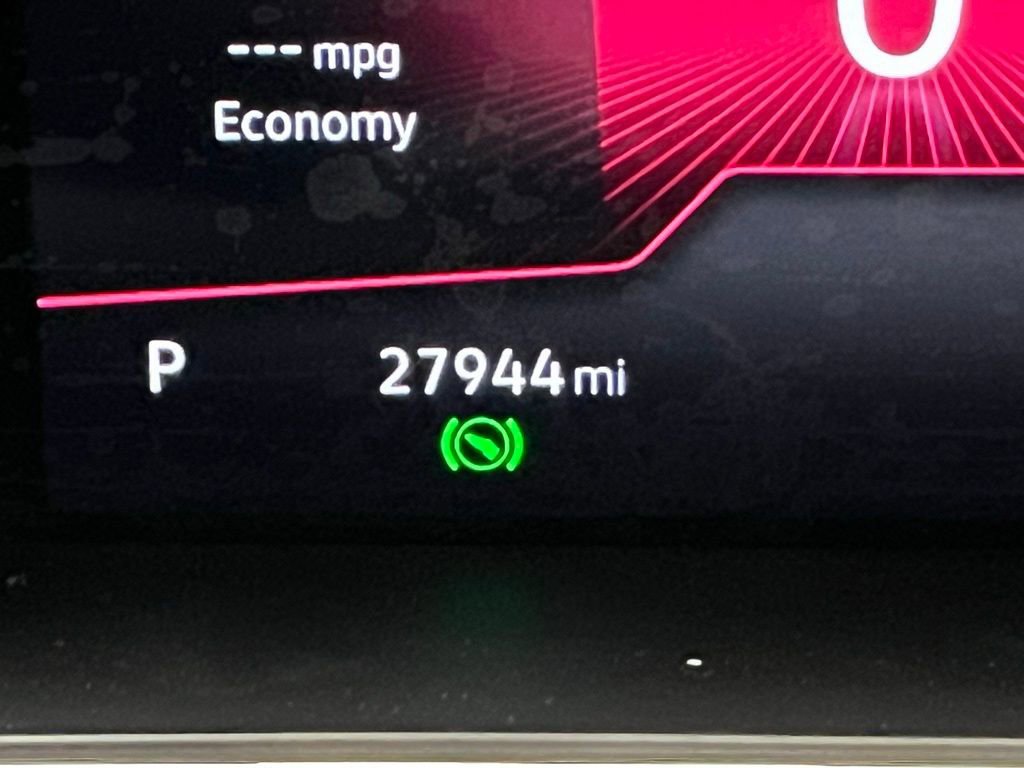 Used 2023 Volkswagen Tiguan SE R-Line image 24