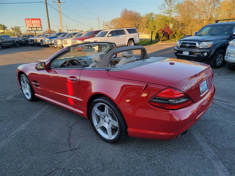 Used 2011 Mercedes-Benz SL 550 image 12