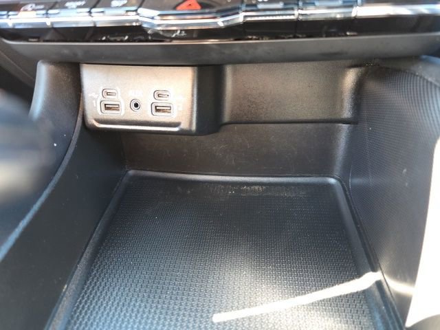 Used 2024 Dodge Durango GT image 31