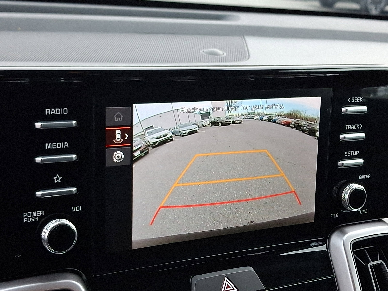 Used 2023 Kia Sorento LX image 17