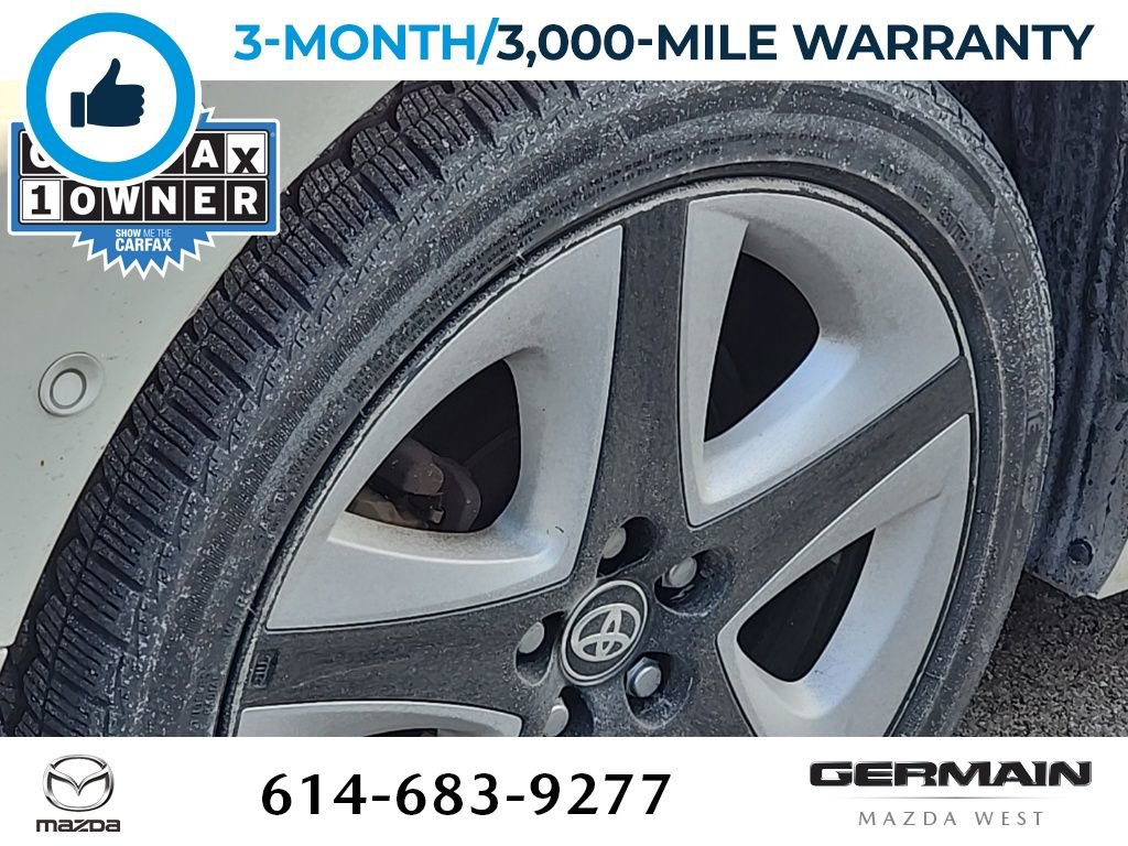 Used 2018 Toyota Prius Four image 11