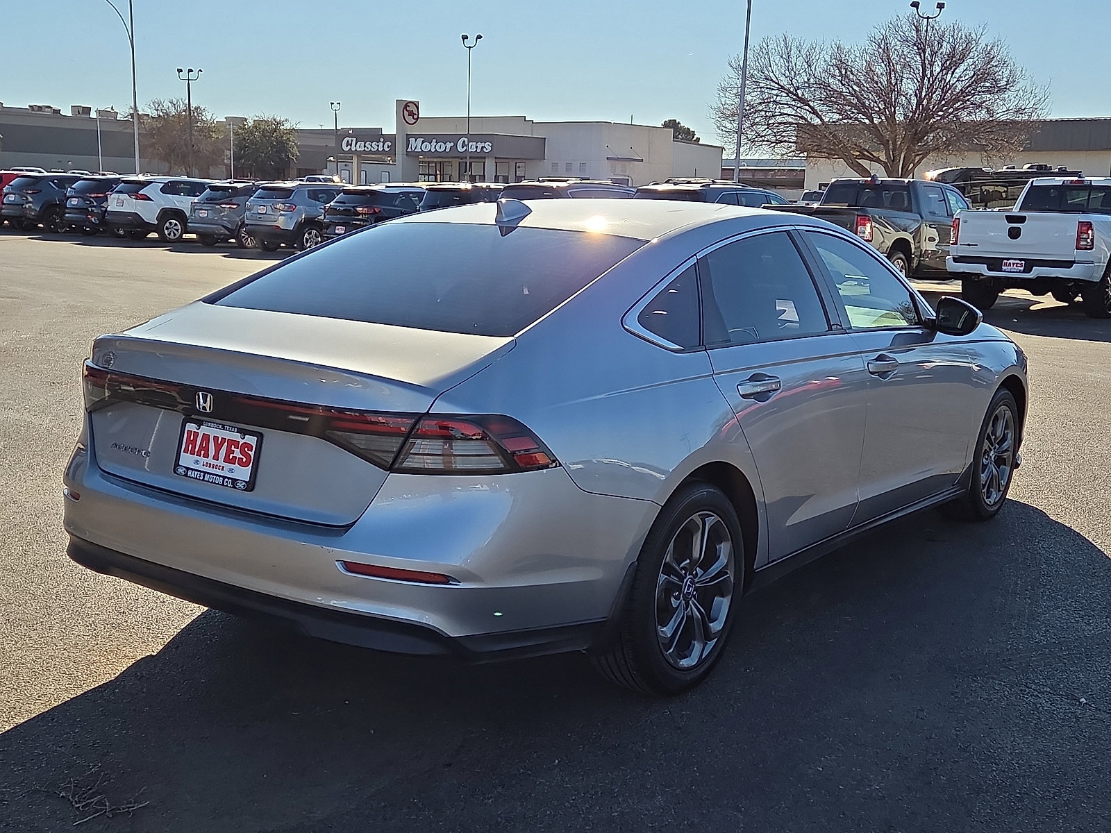Used 2023 Honda Accord EX image 4