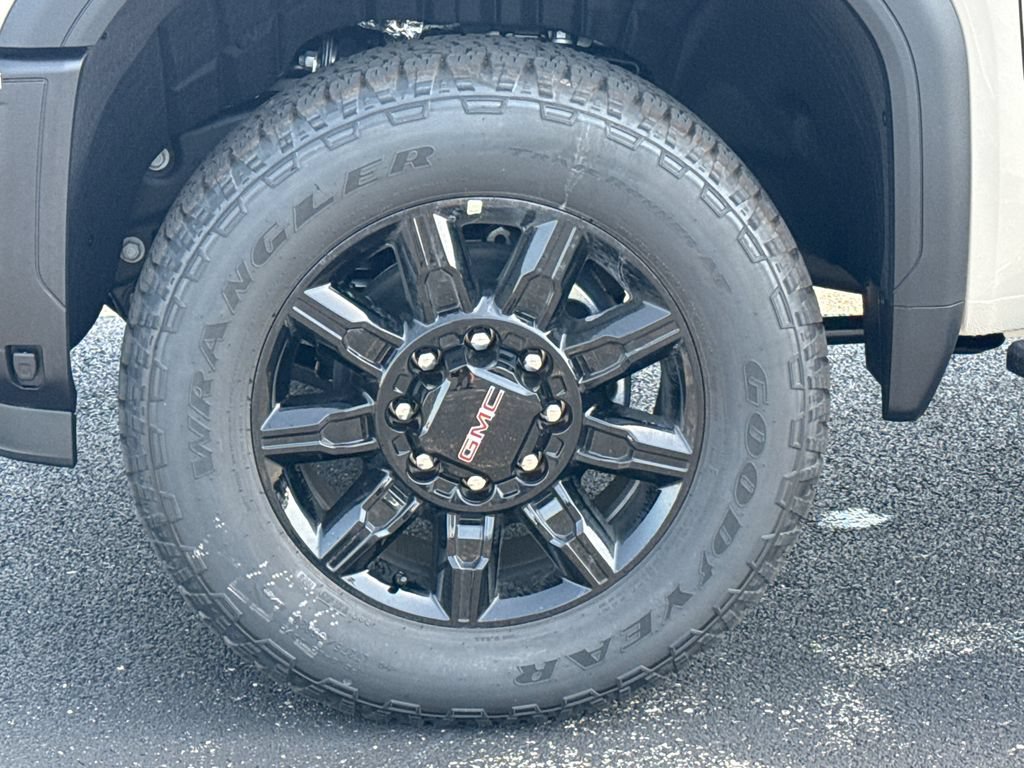 New 2026 GMC Sierra 2500 AT4 w/ AT4 Premium Plus Package AWD/4WD image 12