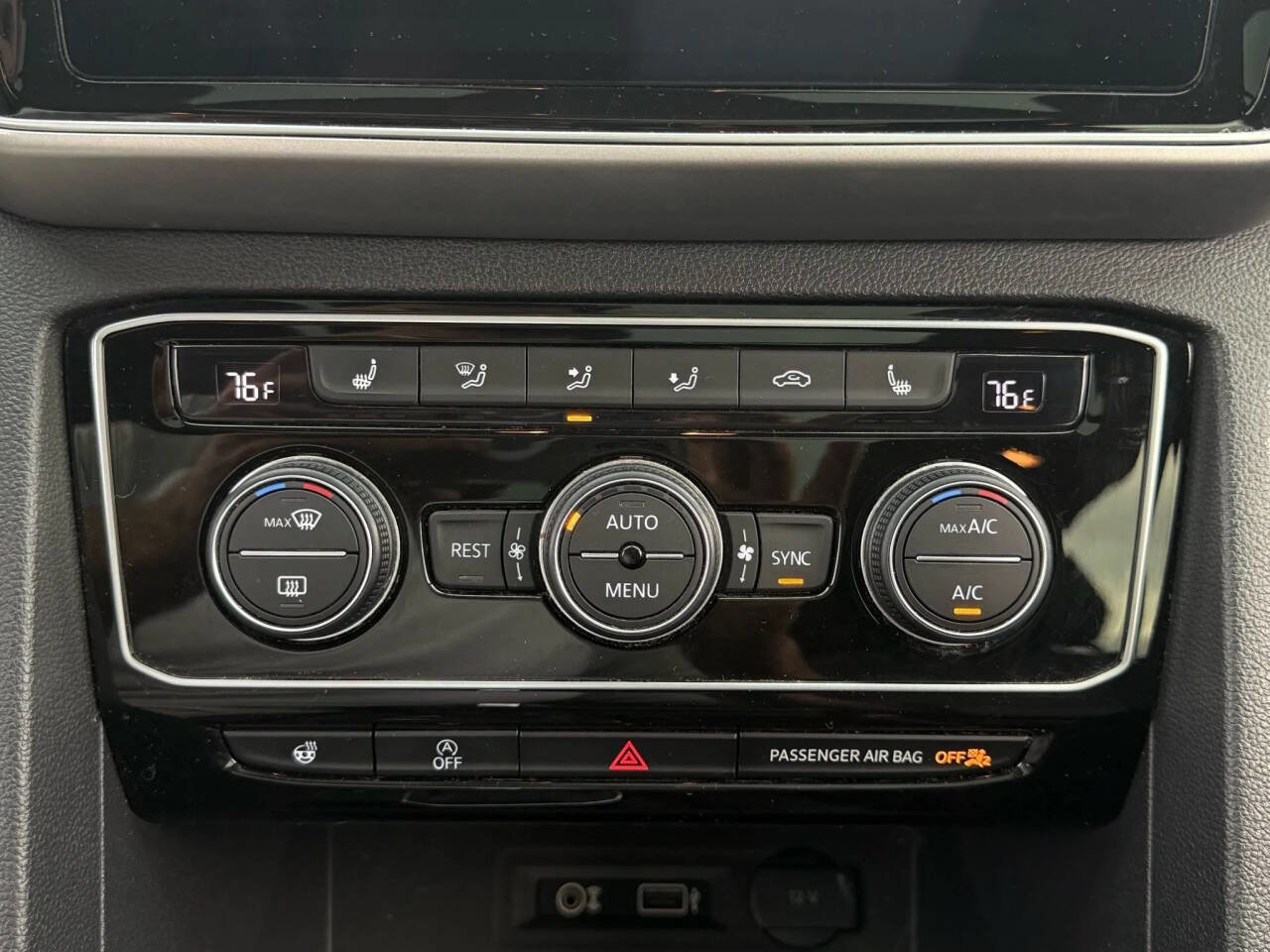 Used 2019 Volkswagen Atlas SEL image 34