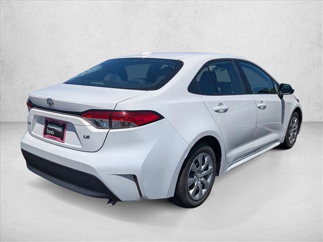 Used 2023 Toyota Corolla LE FWD image 3
