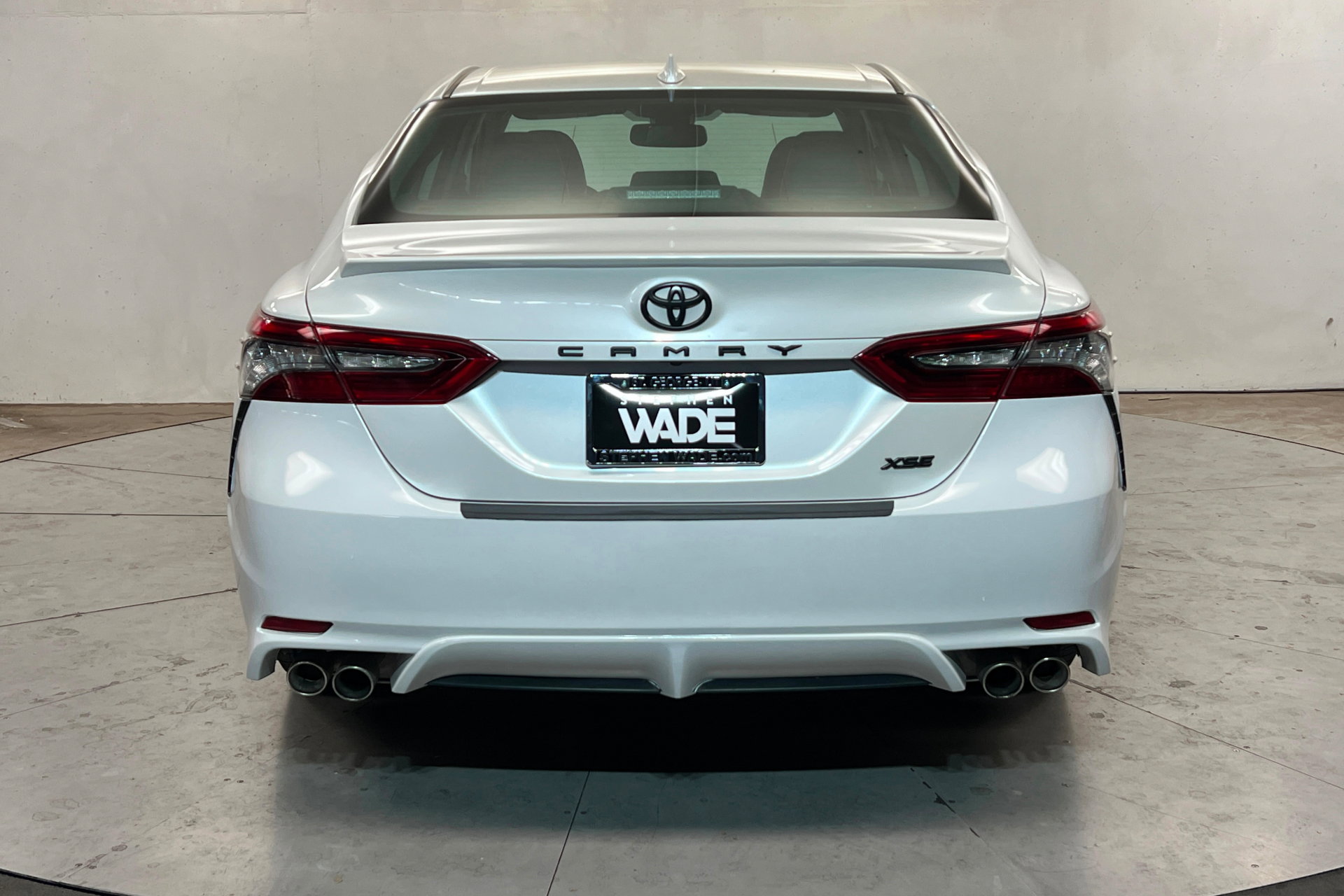 Used 2021 Toyota Camry XSE w/ Carpet Mat Package (TMS) FWD image 4