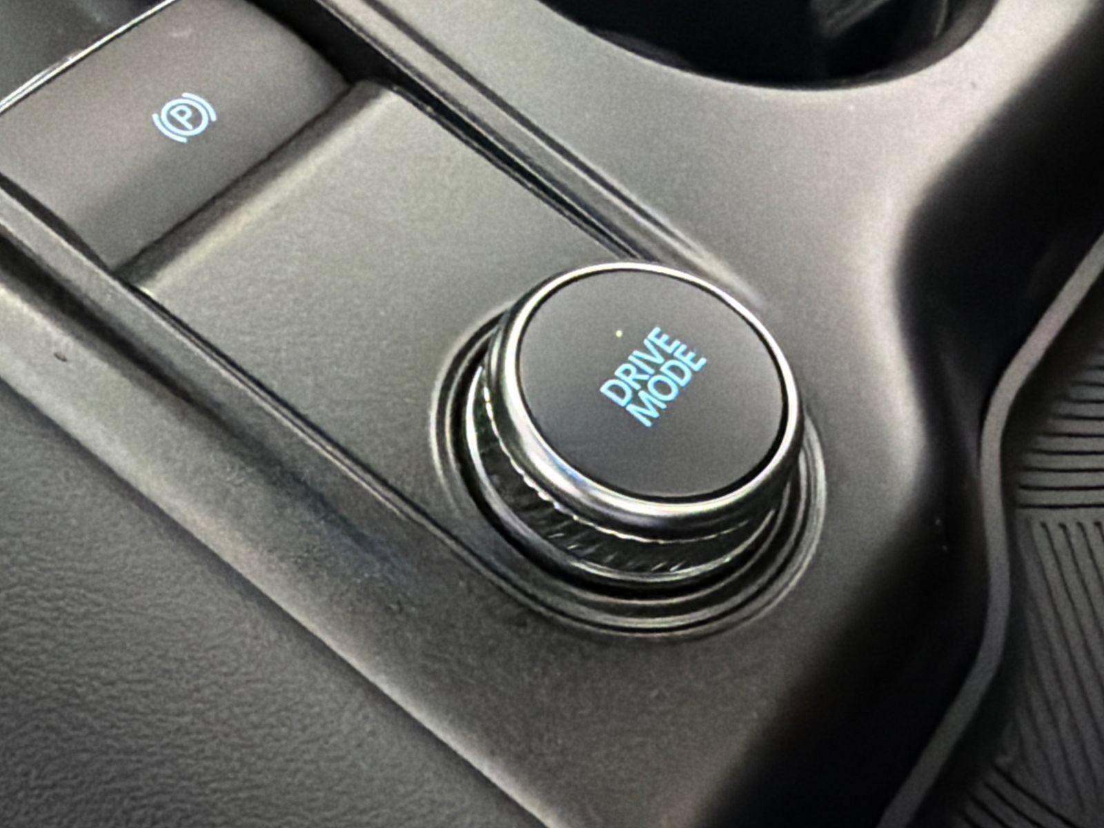 Used 2025 Ford Explorer ST-Line AWD/4WD image 32