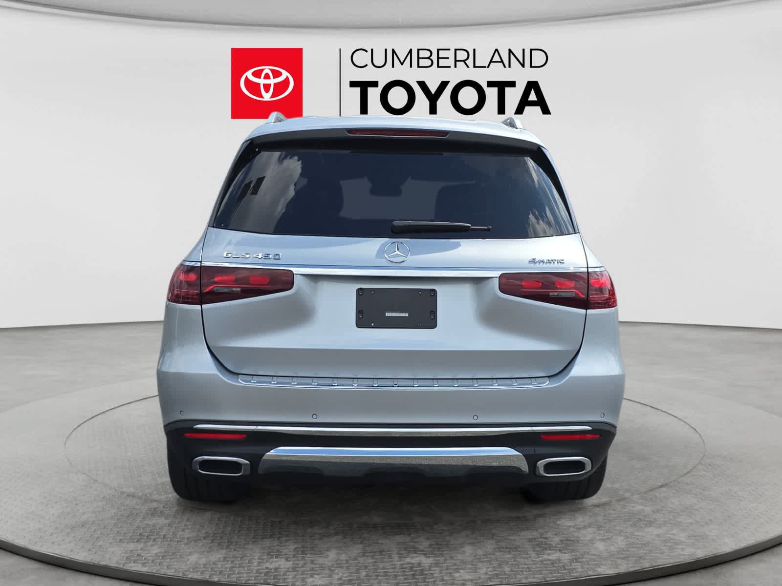 Used 2025 Mercedes-Benz GLS 450 4MATIC image 4