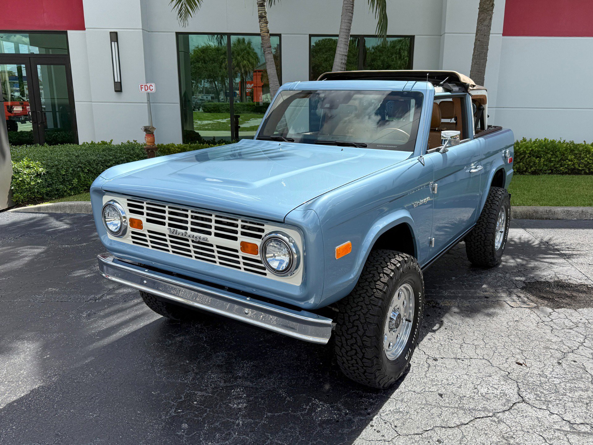 Used 2023 Ford Bronco Black Diamond image 18