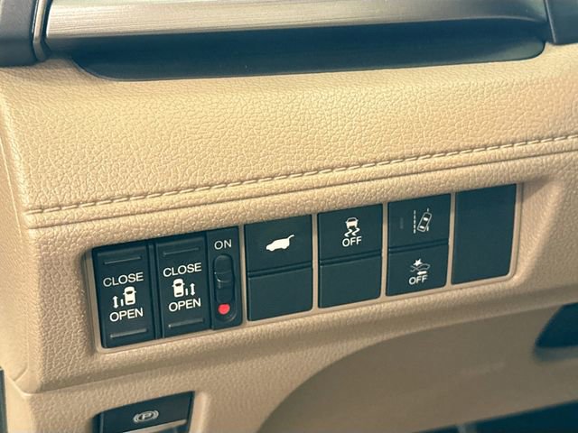 Used 2018 Honda Odyssey EX-L image 11