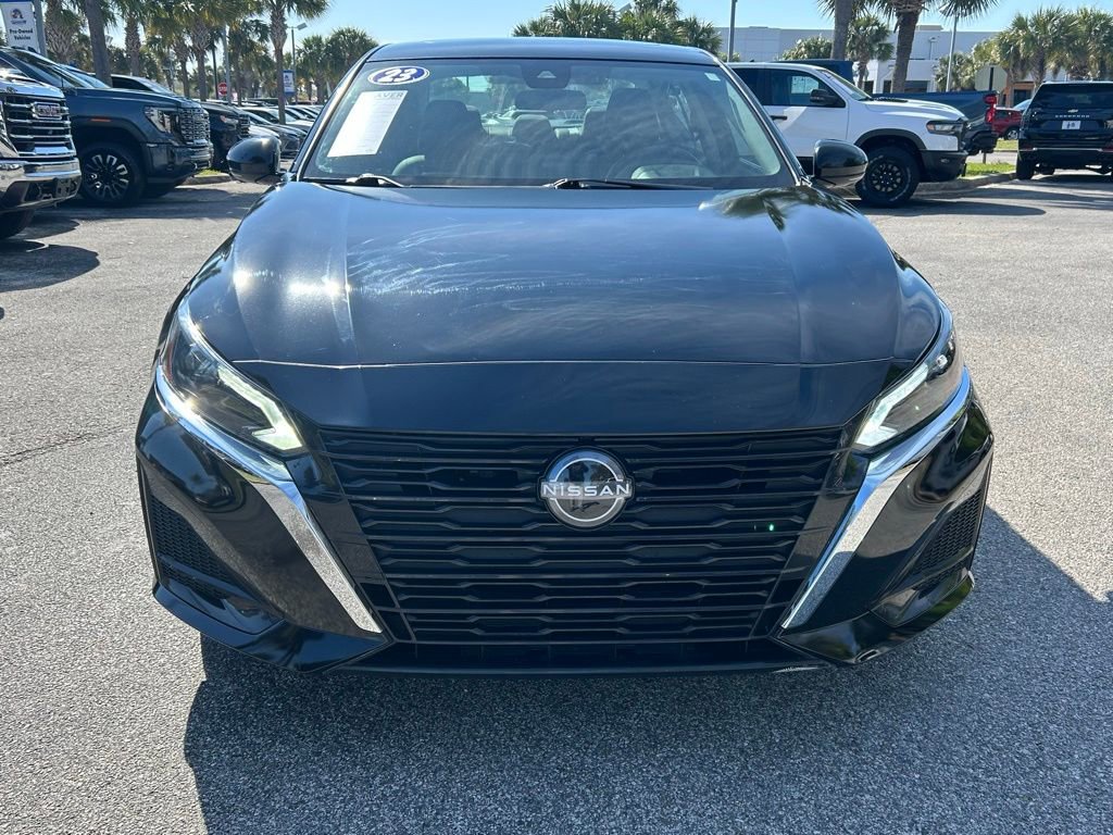 Used 2023 Nissan Altima 2.5 SL image 3