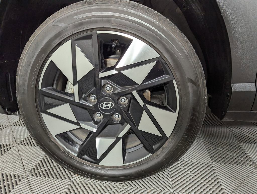 Used 2024 Hyundai Kona SEL image 9