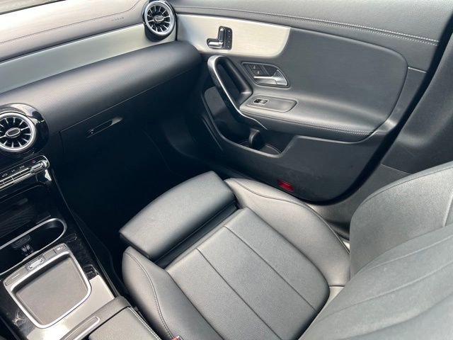 Used 2025 Mercedes-Benz CLA 250 image 15