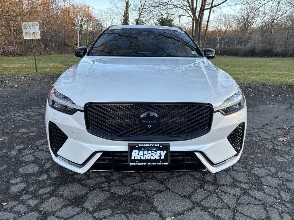 New 2026 Volvo XC60 B5 Ultra w/ Climate Package AWD/4WD image 3